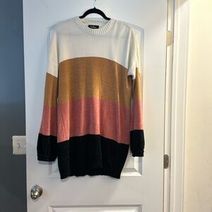 Lulus large white w/ tan crew neck sweater